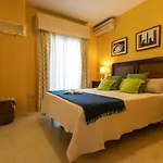 4 Bedroom Close By In
