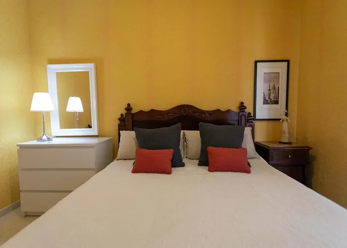 דירה 4 Bedroom Close By In פואנגירולה