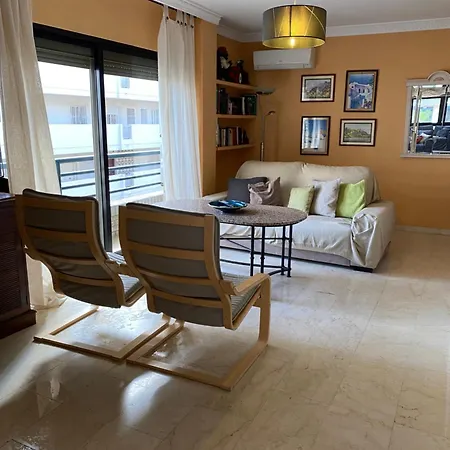4 Bedroom Close By In Fuengirola