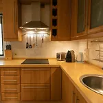 4 Bedroom Close By In